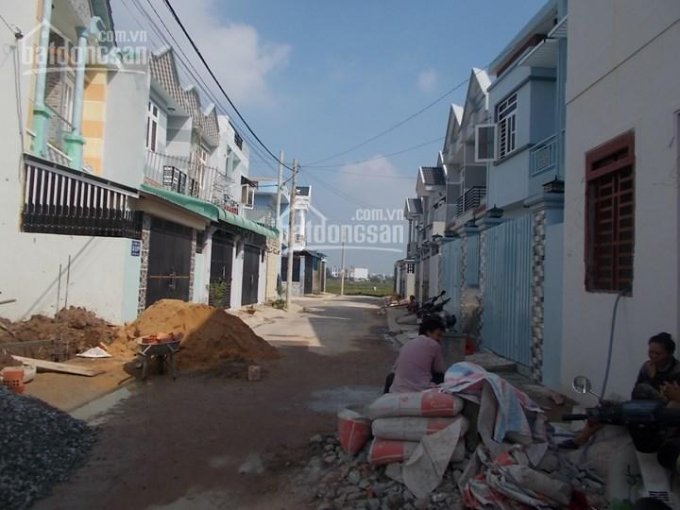 BÁN NHÀ PHỐ LIỀN KỀ CHỢ HƯNG LONG, SỔ HỒNG CHÍNH CHỦ BÁN GIÁ TỪ 395 TRIỆU ĐẾN 690 TRIỆU